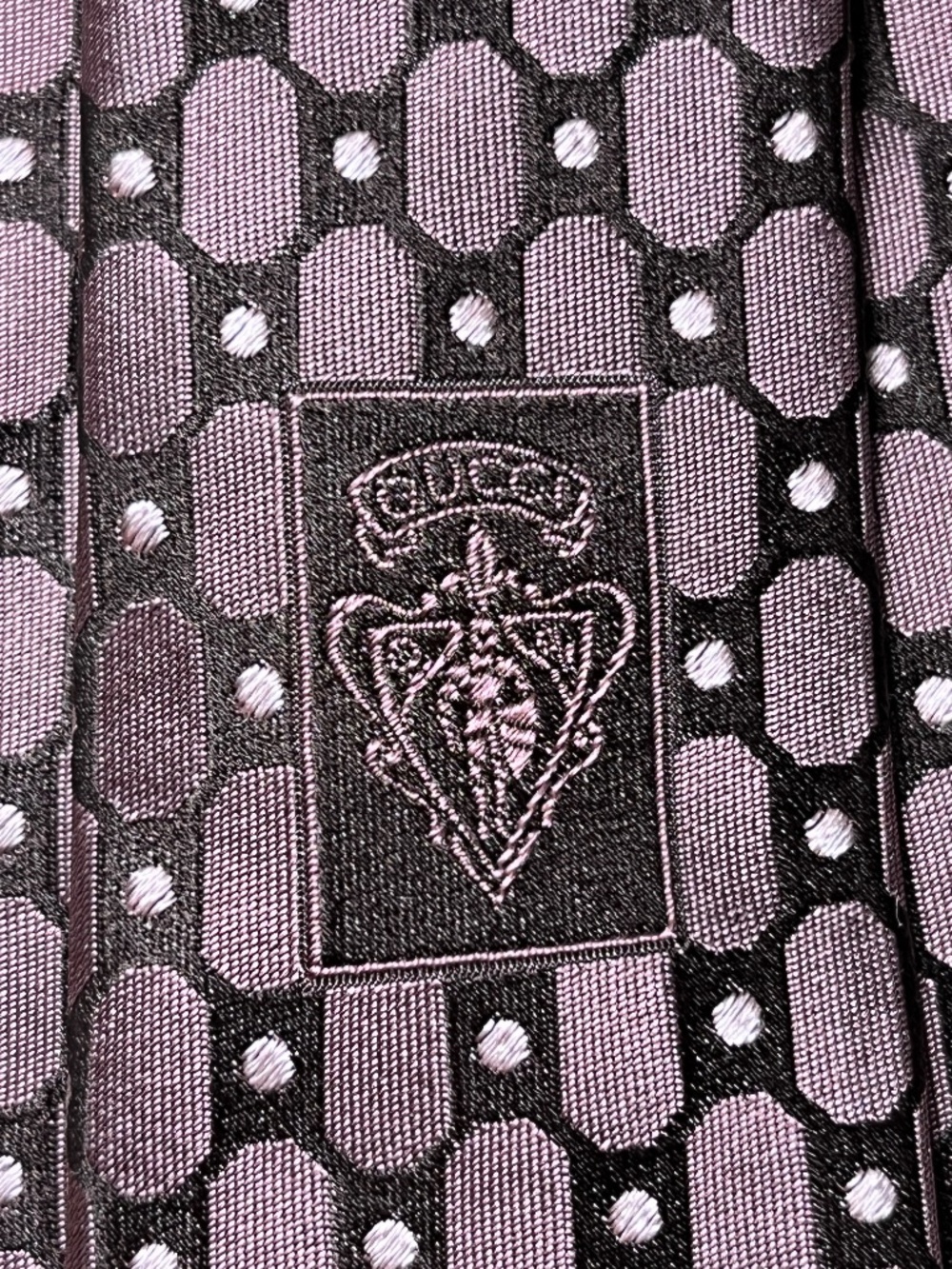 GUCCI Mens Silk Necktie - Picture 5 of 6